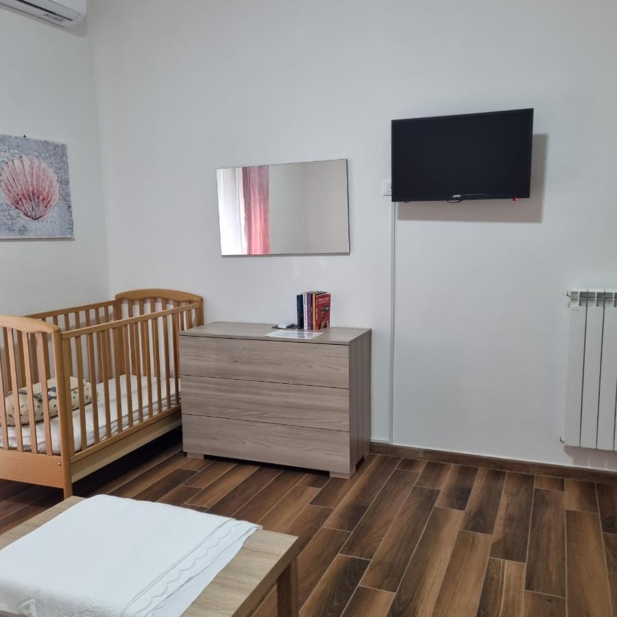 Casa Vacanze "Albachiara" Apartment Brindisi Bagian luar foto