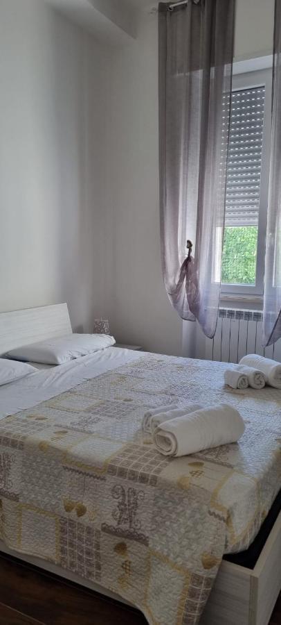 Casa Vacanze "Albachiara" Apartment Brindisi Bagian luar foto